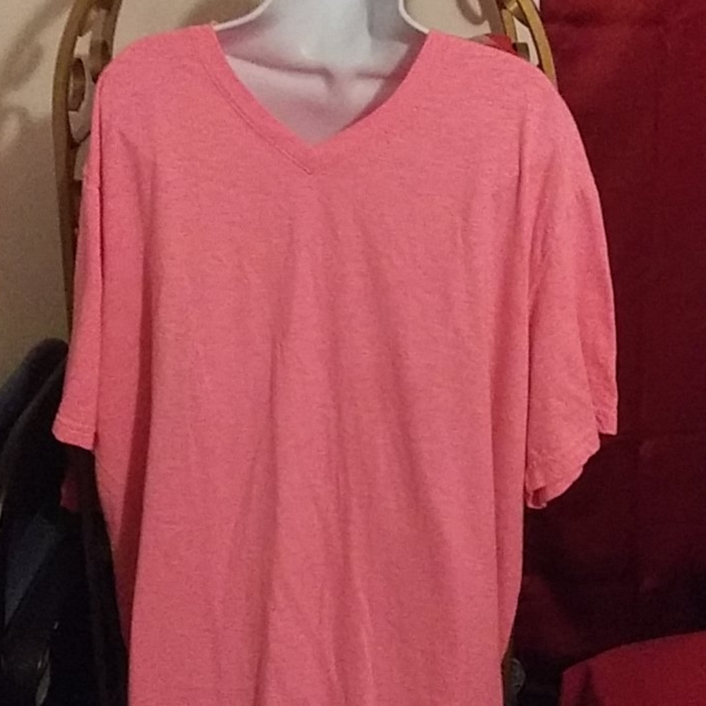 Men's Faded Glory size 3XL v-neck t shirt